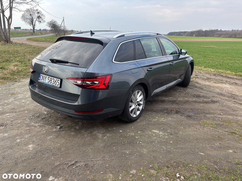 Skoda Superb 2.0 TDI 4x4 Ambition DSG - 12