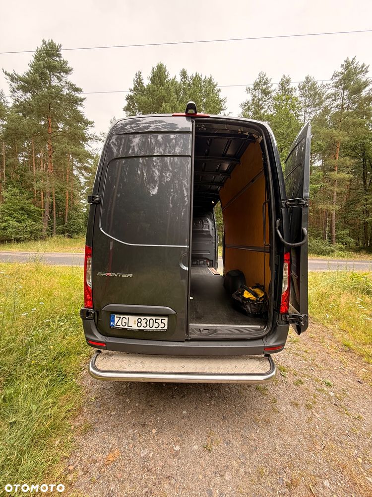 Mercedes-Benz SPRINTER - 16