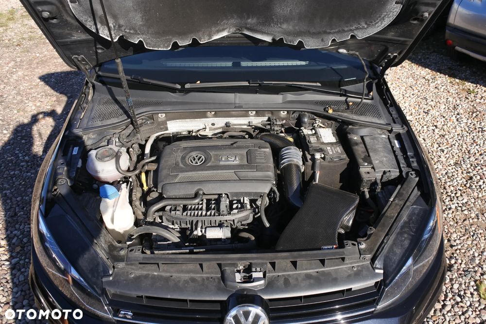 Volkswagen Golf - 38