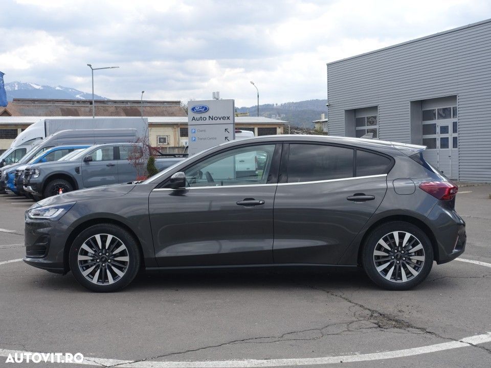 Ford Focus - 10
