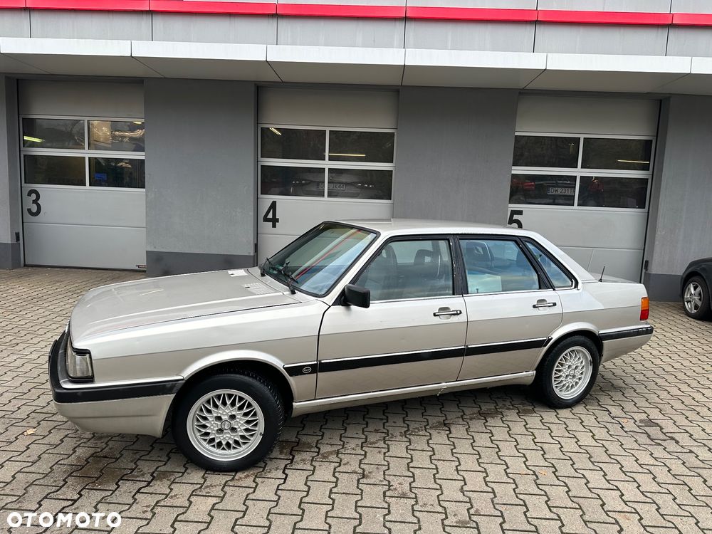 Audi 90 - 1