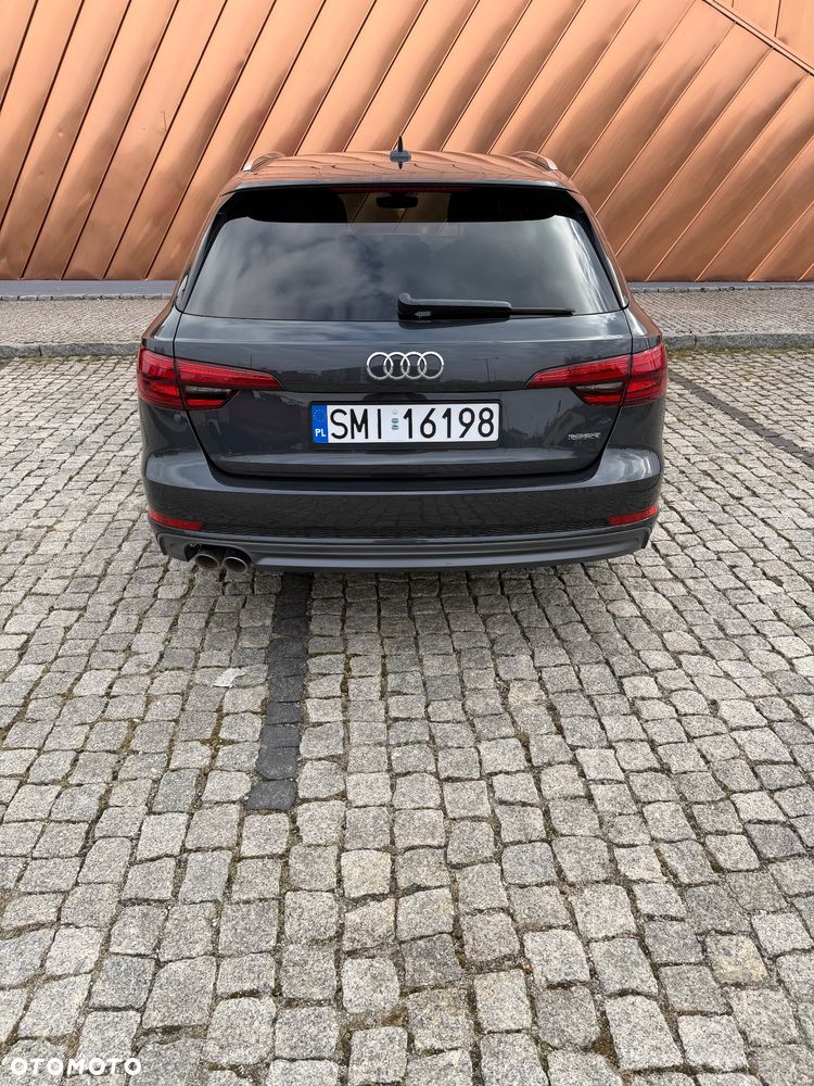 Audi A4 Avant 2.0 TDI Quattro S tronic - 5