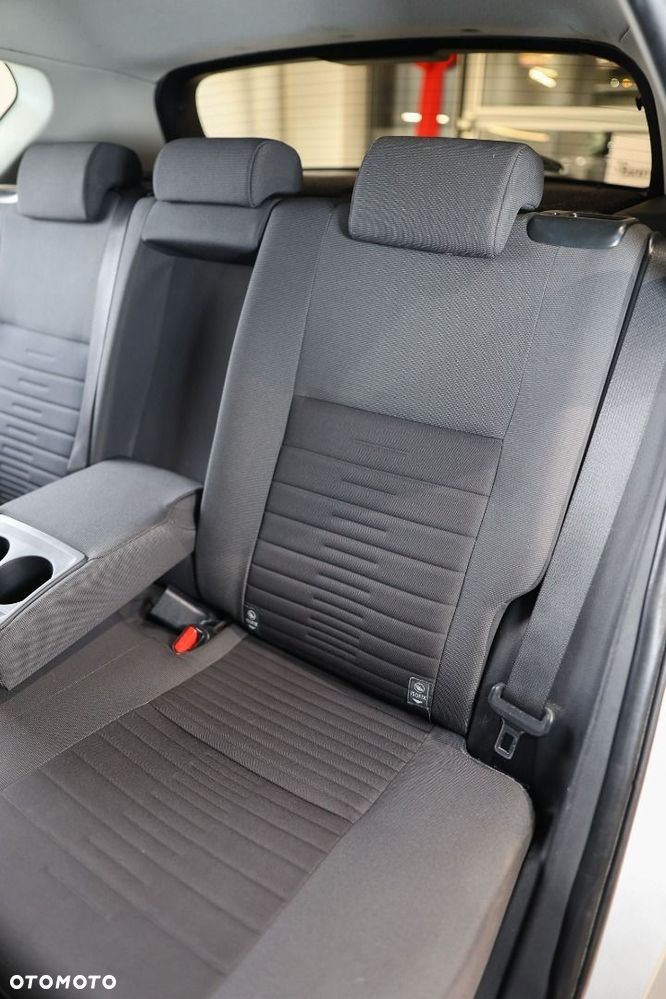 Toyota Auris - 13