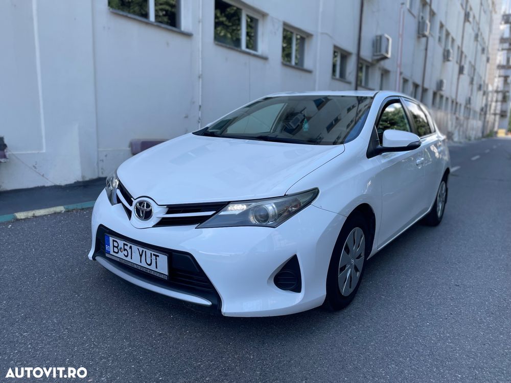 Toyota Auris 1.4 D-4D Luna - 13