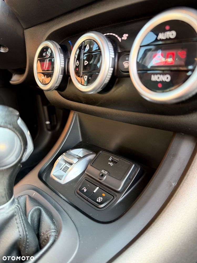 Alfa Romeo Giulietta 2.0 JTDM Exclusive TCT EU6 - 26