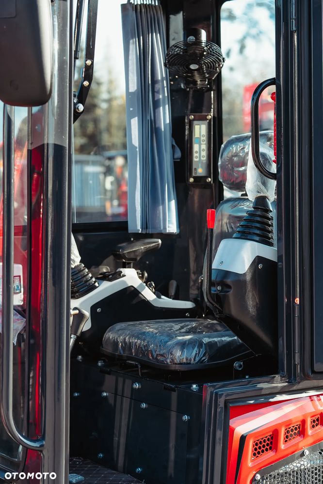 Kingway S15 1500 kg silnik KUBOTA - 21