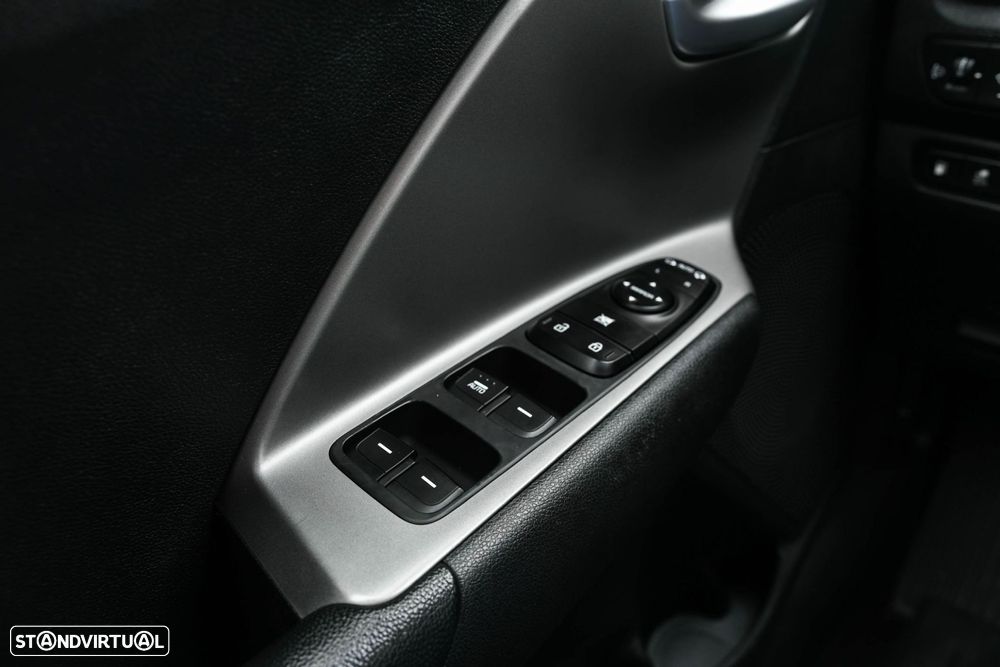 Kia Niro 1.6 GDi PHEV Urban - 16