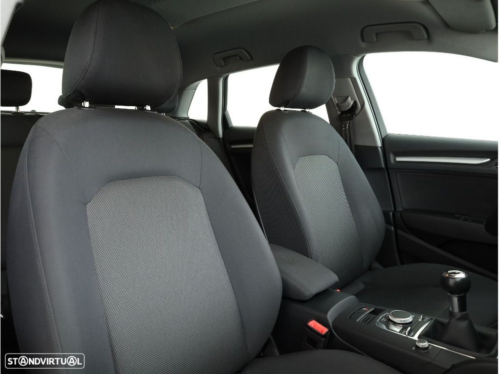 Audi A3 Sportback 30 TDI - 16