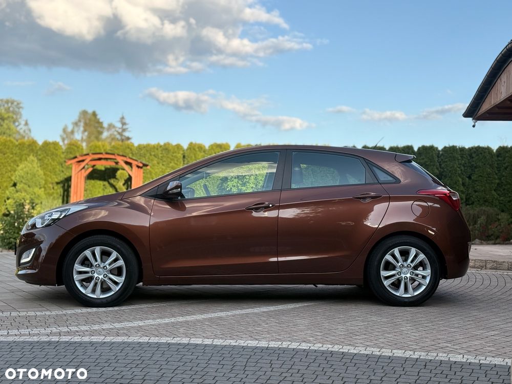 Hyundai i30 1.4 Base - 10