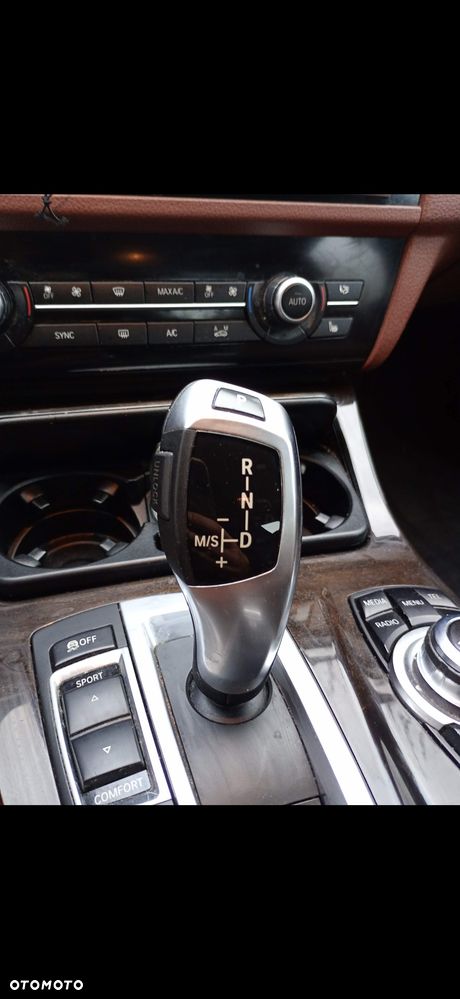 BMW Seria 5 528i xDrive Luxury Line - 15