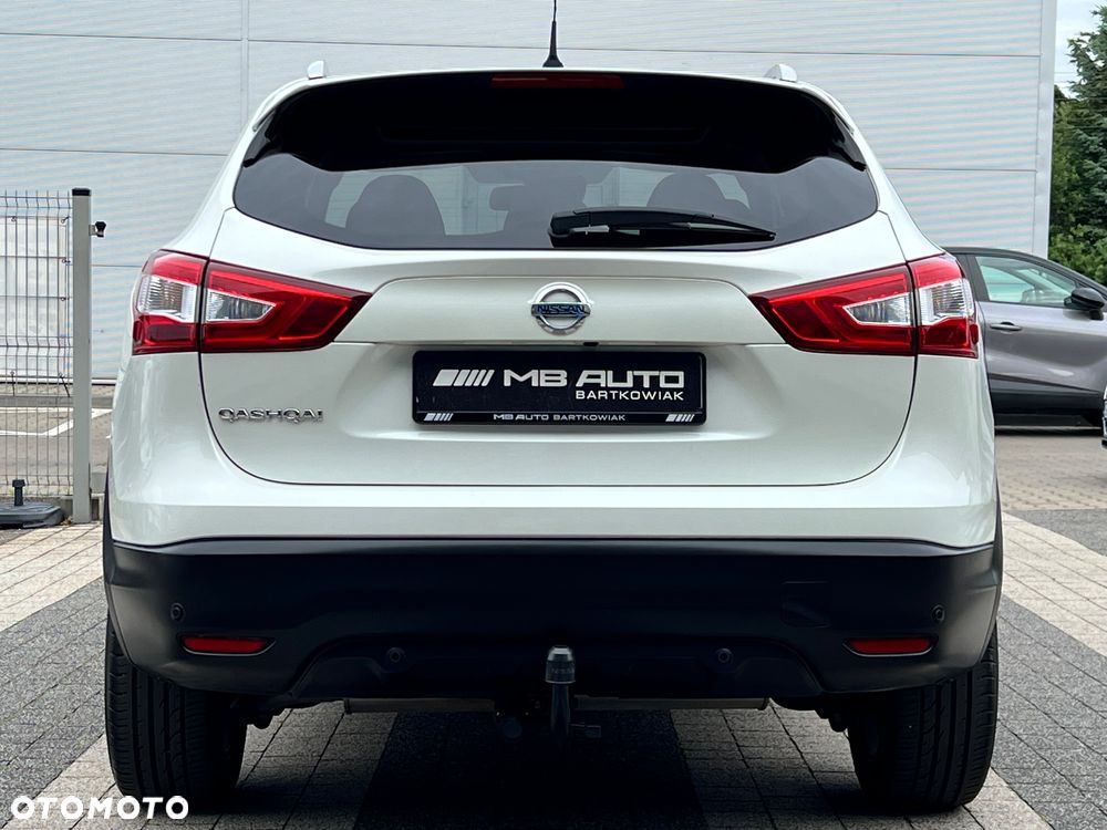 Nissan Qashqai 1.2 DIG-T TEKNA+ - 2