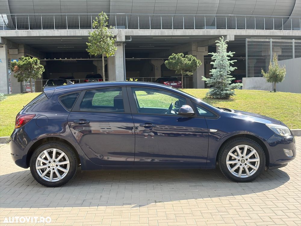 Opel Astra 2.0 CDTI DPF Automatik Exklusiv - 3
