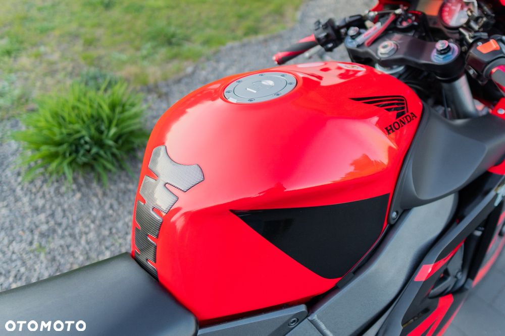 Honda CBR - 21