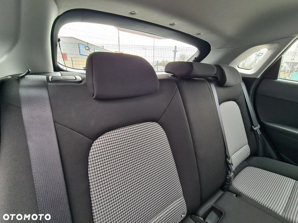 Hyundai Kona 1.6 CRDi 48V-Hybrid Select - 25