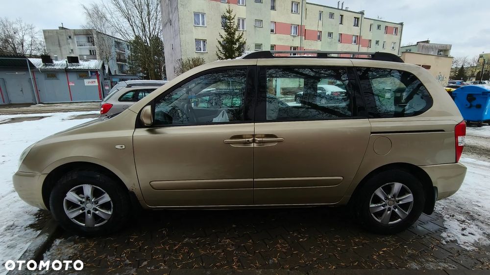 Kia Carnival 2.9 CRDi Tour - 3