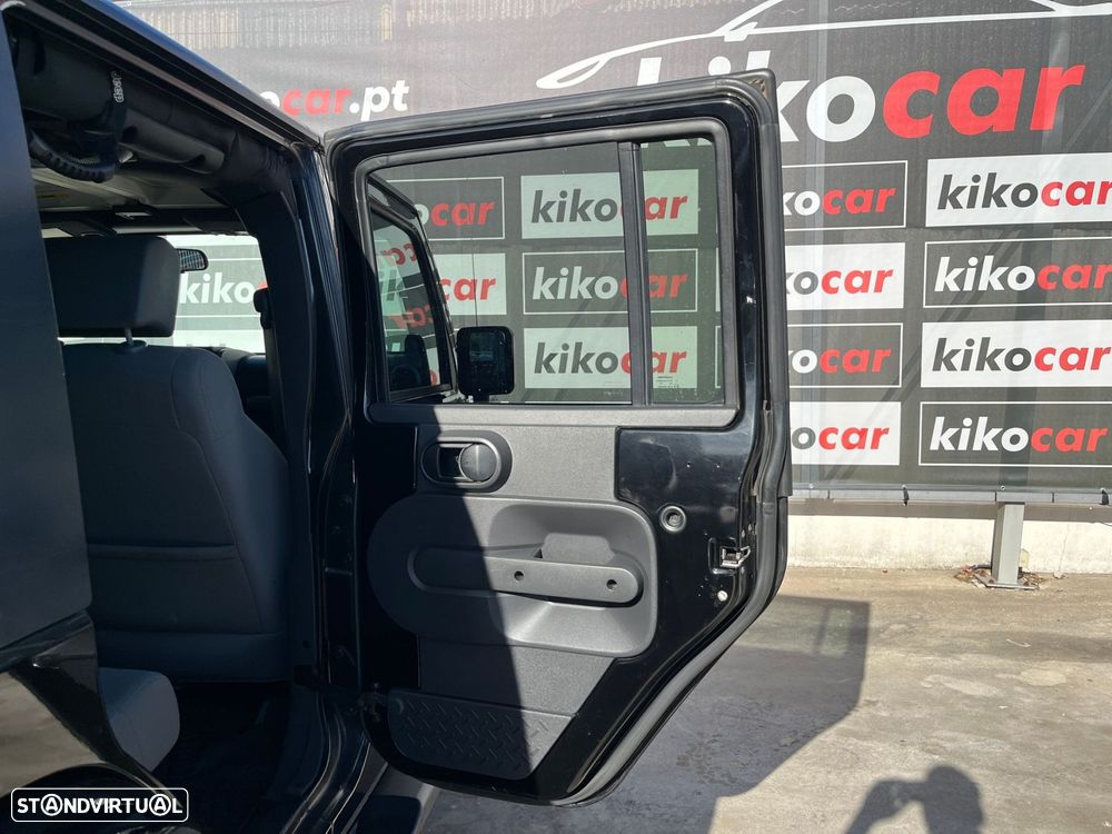 Jeep Wrangler Unlimited 2.8 CRD MTX Sahara - 28