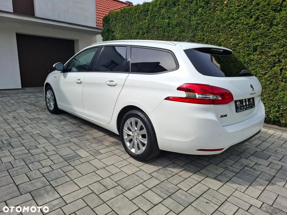 Peugeot 308 - 7