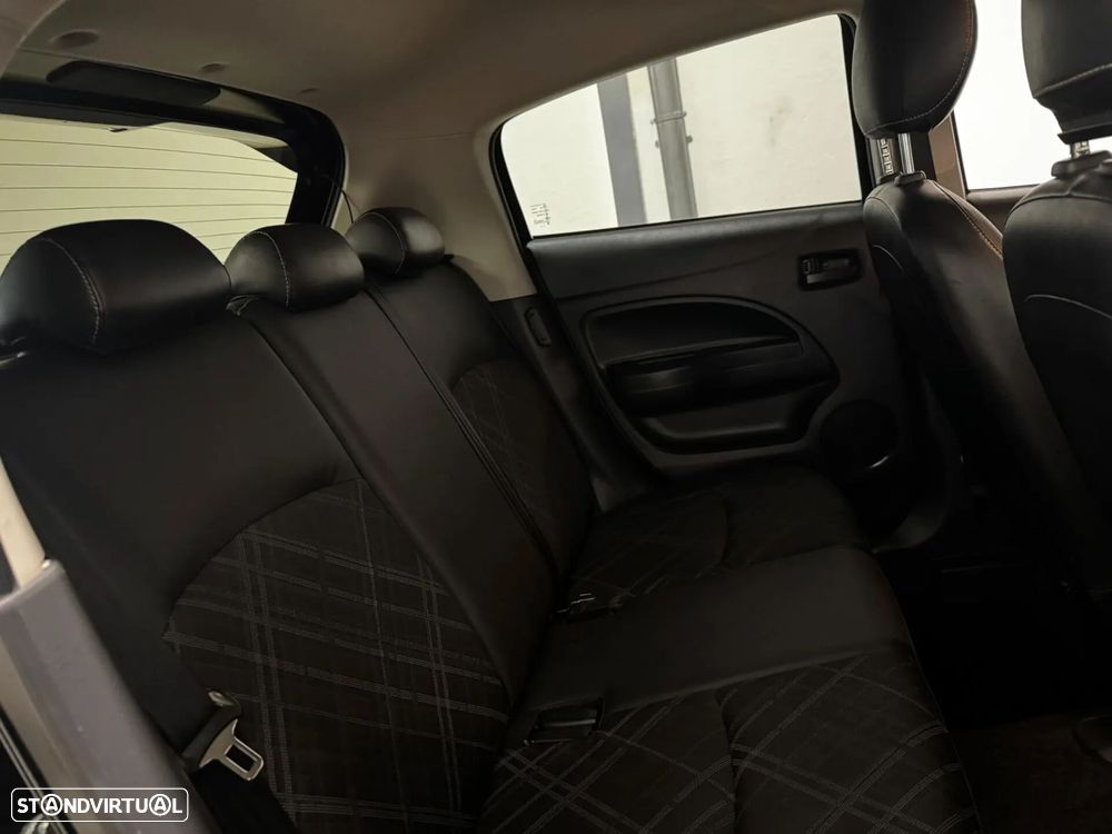 Mitsubishi Space Star 1.2 Intense CVT - 33