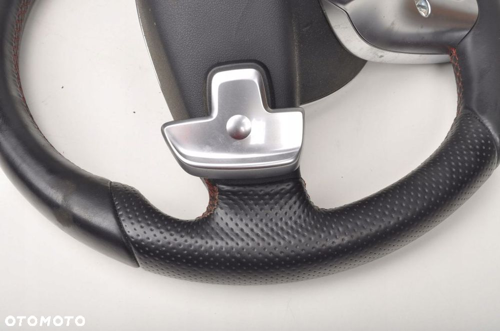 W176 KIEROWNICA MULTIFUNKCYJNA ŁOPATKI SKÓRA - 7