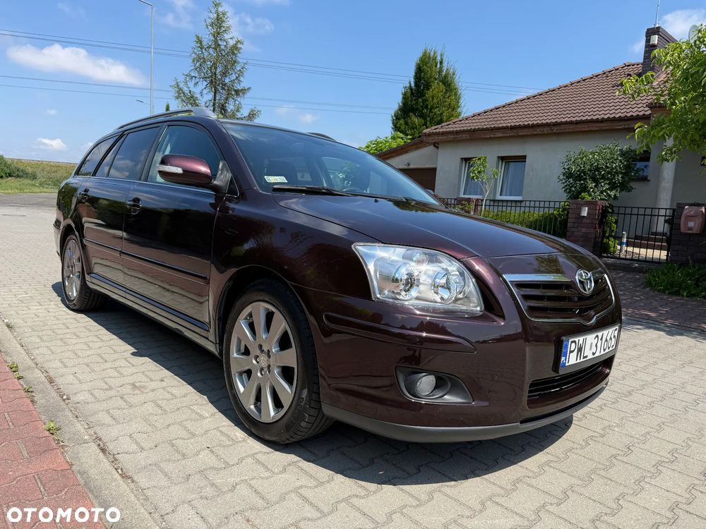 Toyota Avensis 2.0 D-4D - 18