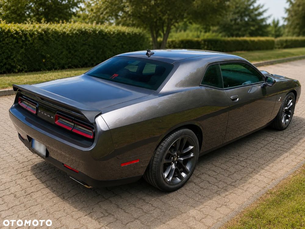 Dodge Challenger 6.4 Scat Pack - 12