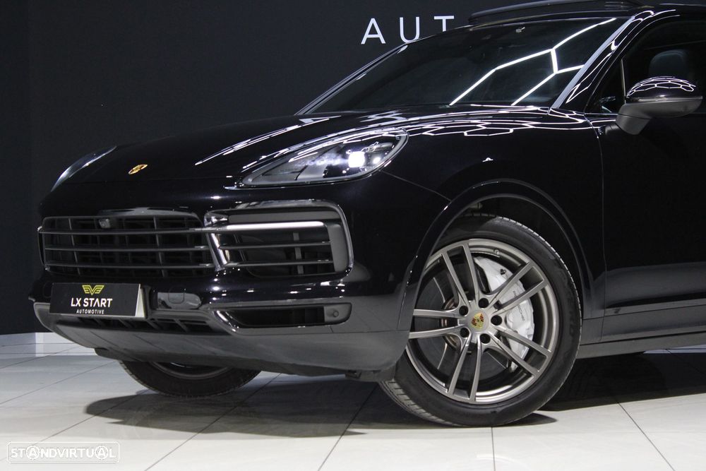 Porsche Cayenne E-Hybrid Tiptronic S Platinum Edition - 2