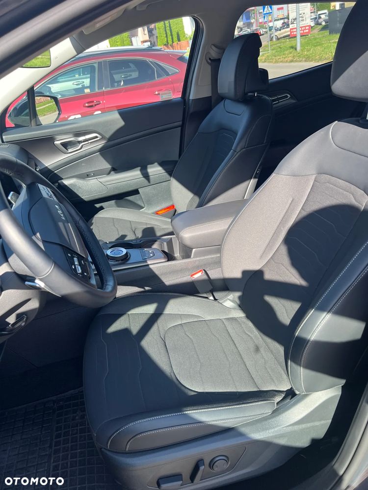 Kia Sportage 1.6 T-GDI HEV Anniversary 2WD - 10