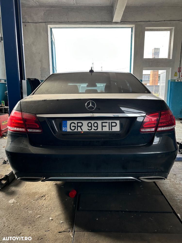Mercedes-Benz E - 4