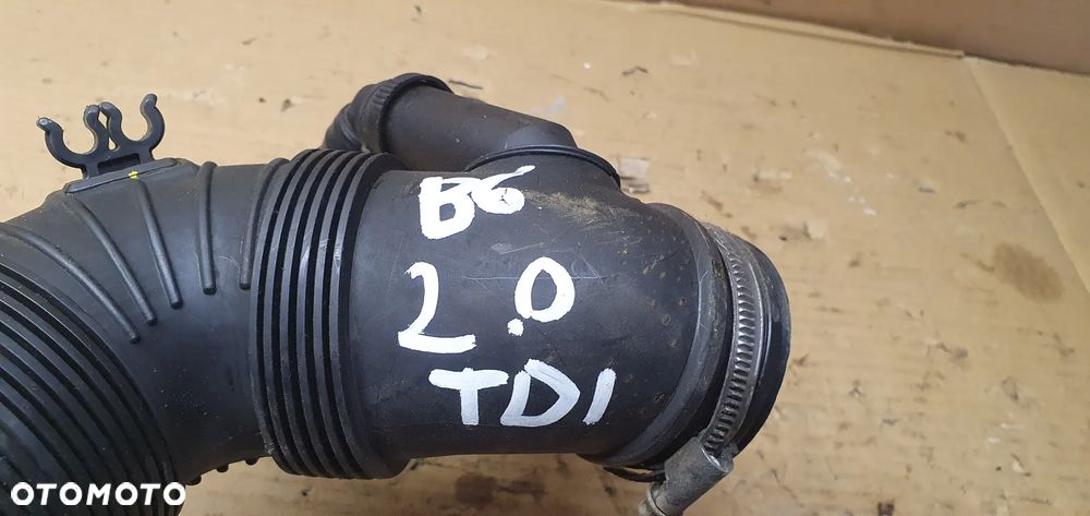 Rura dolot powietrza turbiny VW Passat B6 2.0 TDI 3C0129654P 3C0129654AJ - 12