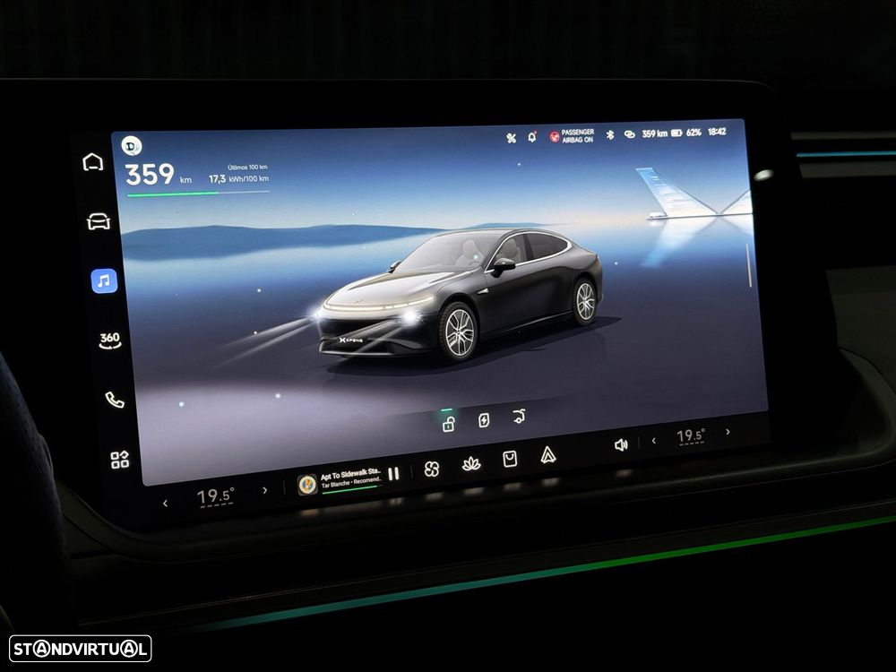 Xpeng P7i 86.2 kWh Long Range - 29