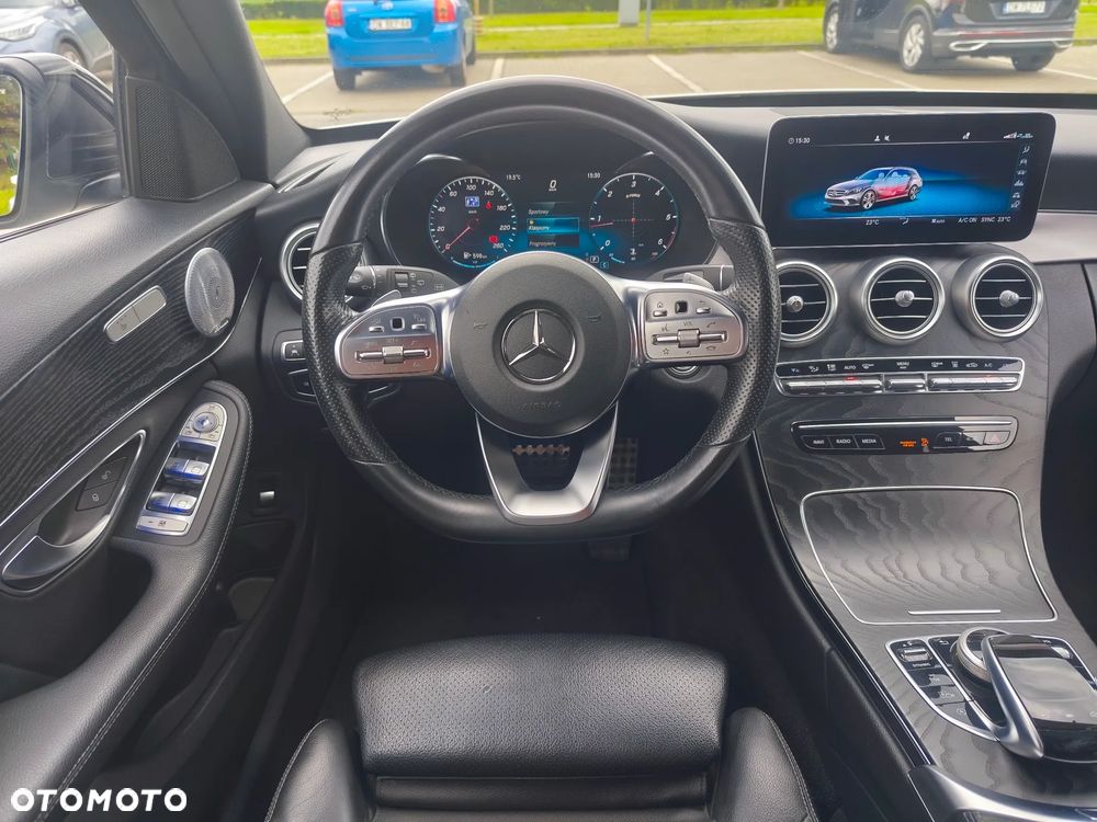 Mercedes-Benz Klasa C 300 d 9G-TRONIC AMG Line - 25