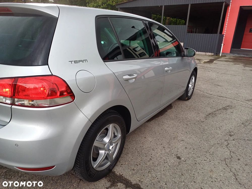 Volkswagen Golf 1.2 TSI Team - 12