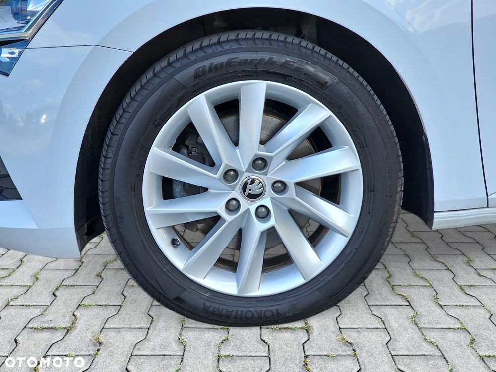 Skoda Superb 2.0 TDI SCR Ambition DSG - 35