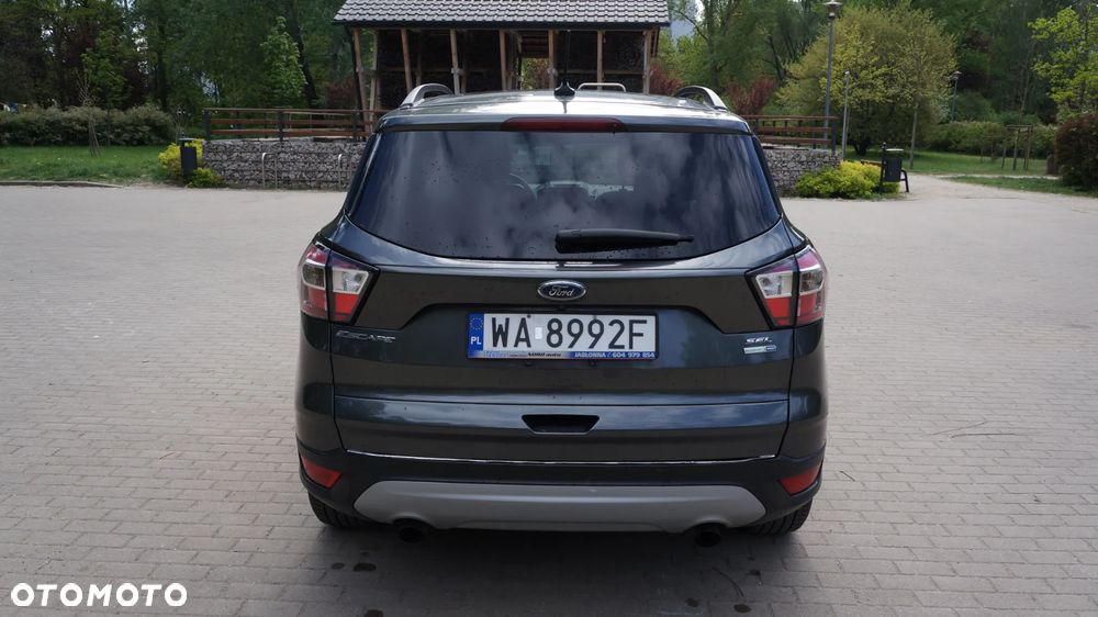 Ford Escape - 4