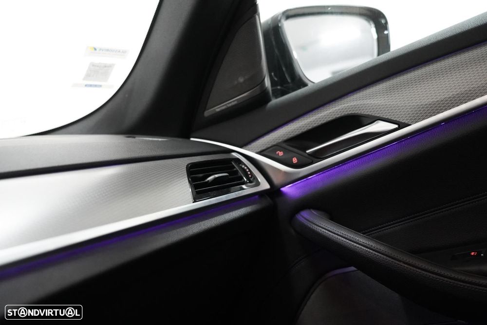 BMW 520 d xDrive Pack M Auto - 16