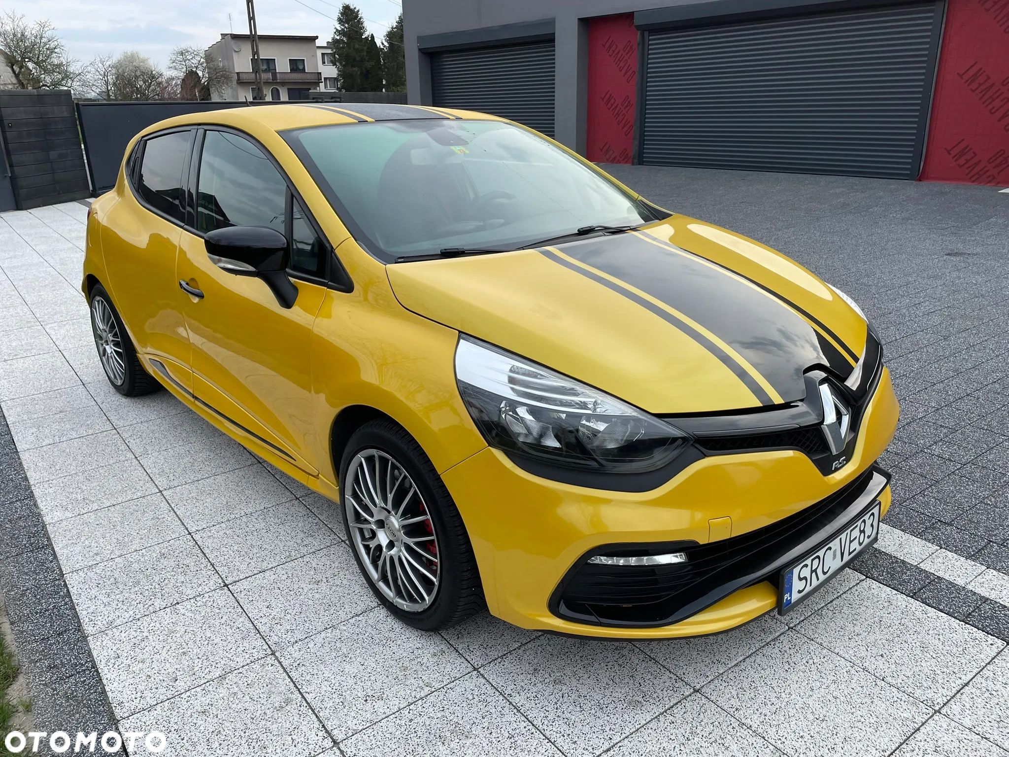 Renault Clio 1.6 R.S 200 EDC - 1