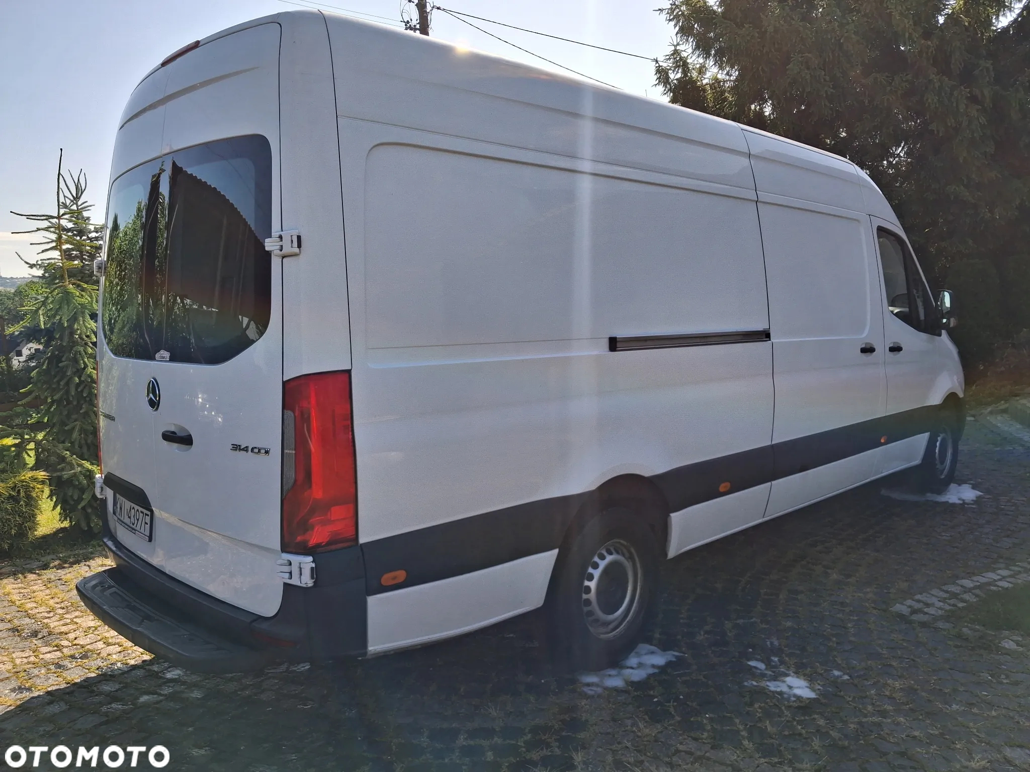 Mercedes-Benz Sprinter - 4