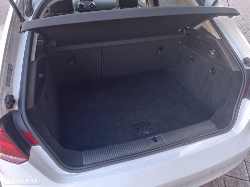 Audi A3 Sportback 1.6 TDI Sport - 27