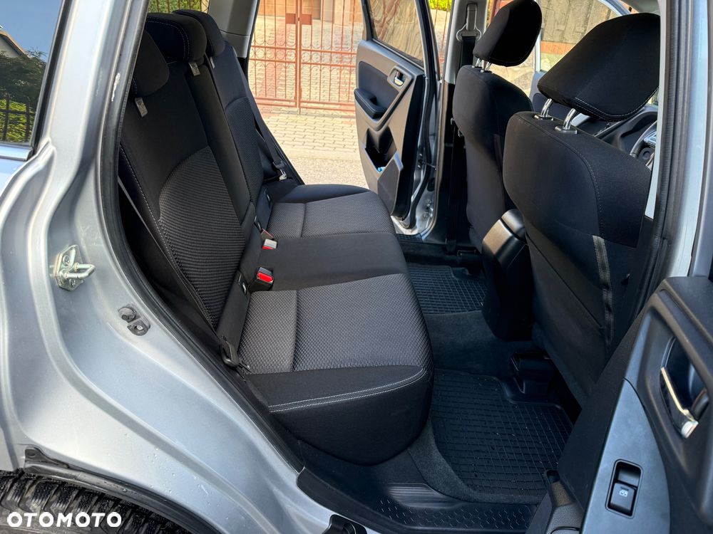Subaru Forester 2.0i Exclusive - 4