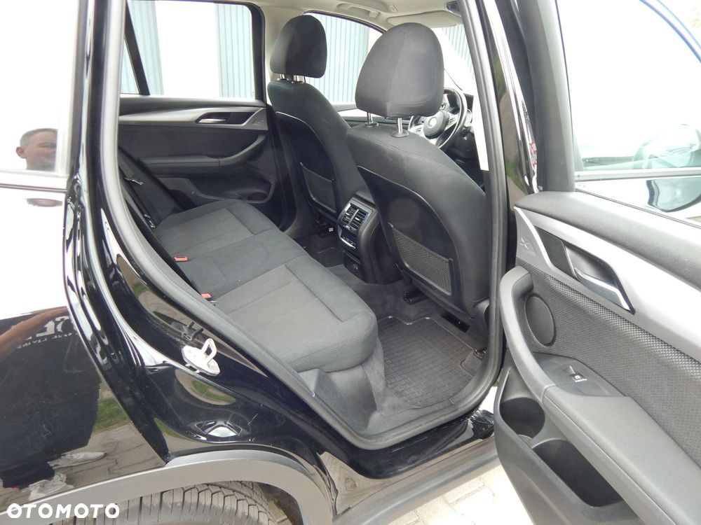 BMW X3 xDrive20i sport - 8