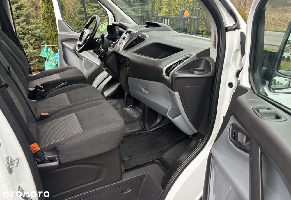 Ford Transit Connect - 11