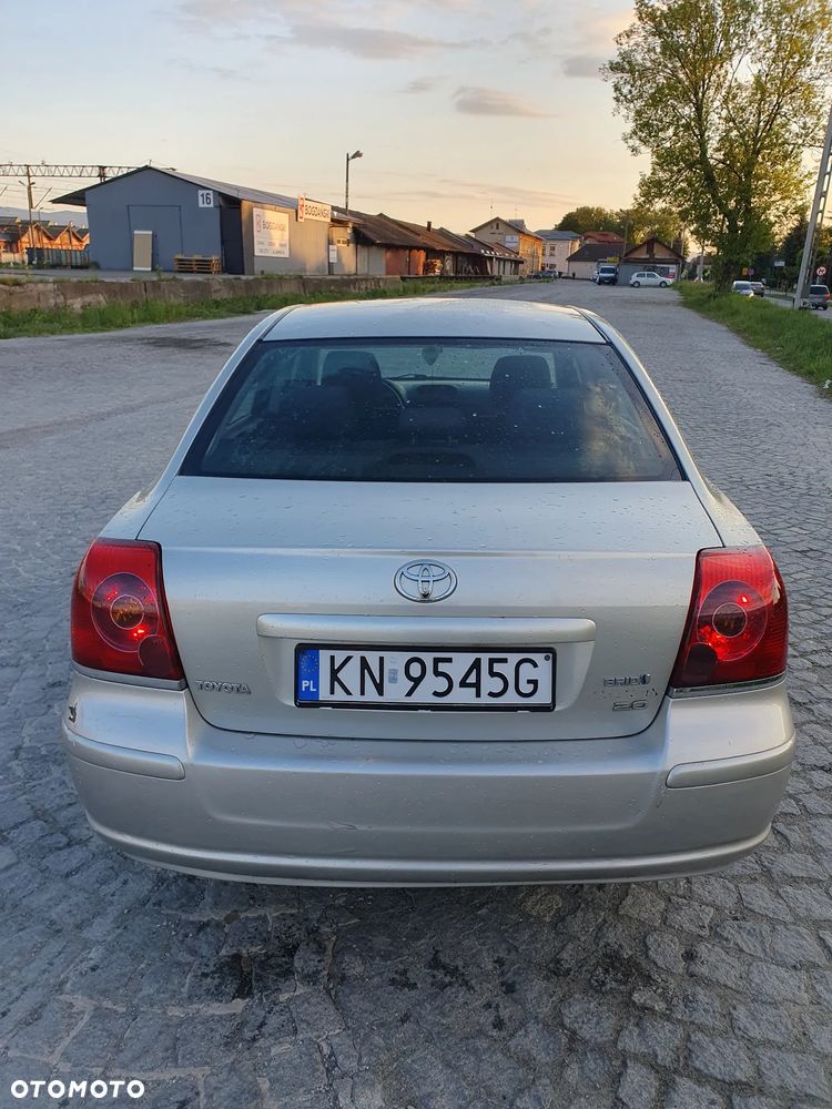 Toyota Avensis 2.0 D-4D High - 6
