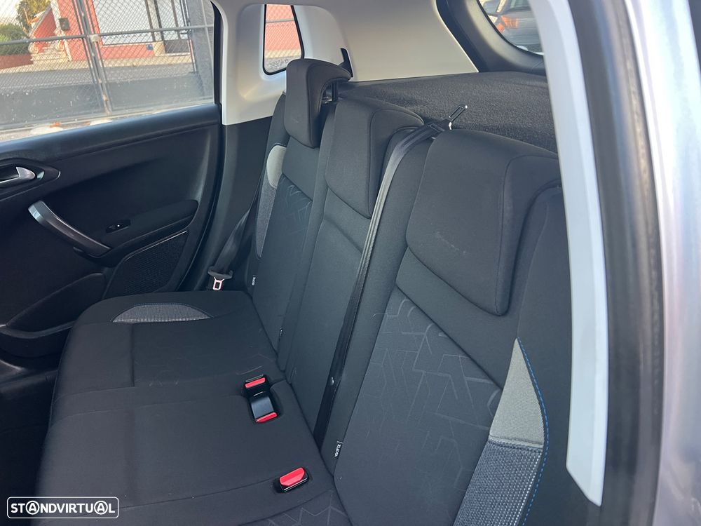 Peugeot 2008 1.2 PureTech Style - 19