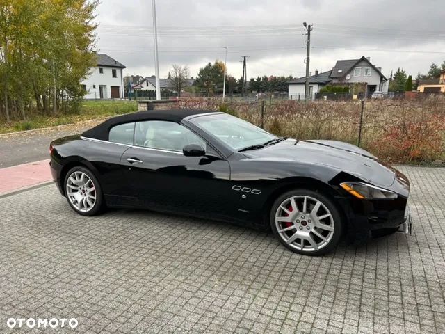 Maserati GranCabrio Standard - 1