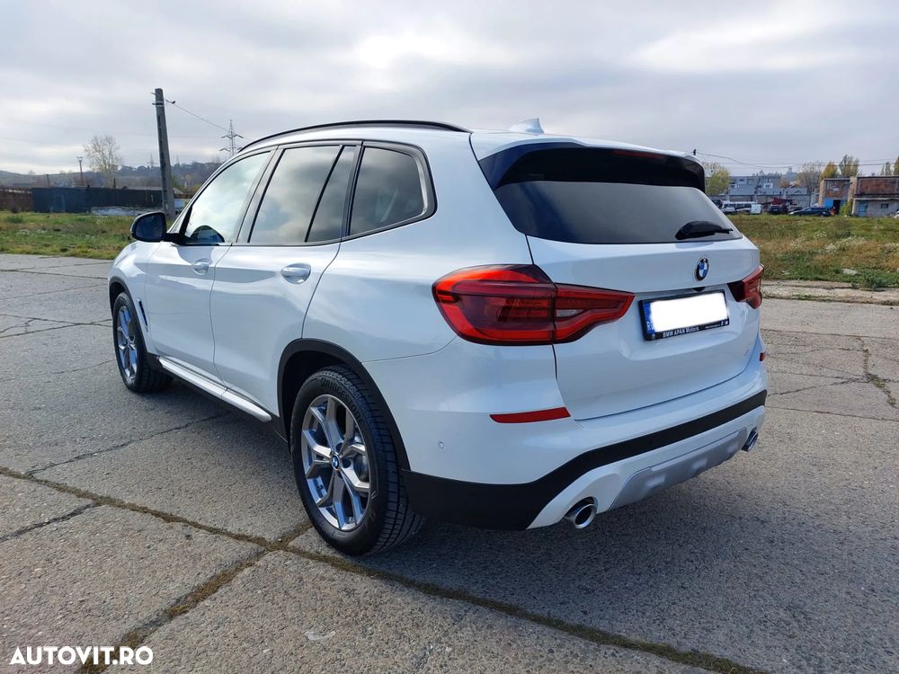 BMW X3 xDrive20i AT xLine - 3