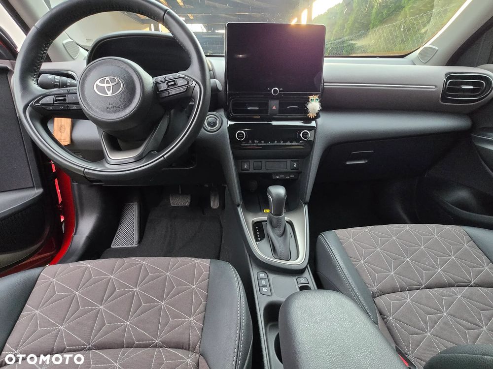 Toyota Yaris Cross Hybrid 1.5 Executive - 31
