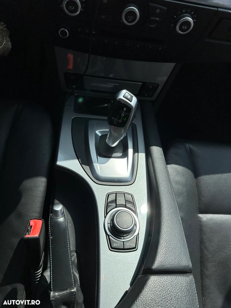 BMW Seria 5 520i Aut. Edition Exclusive - 23