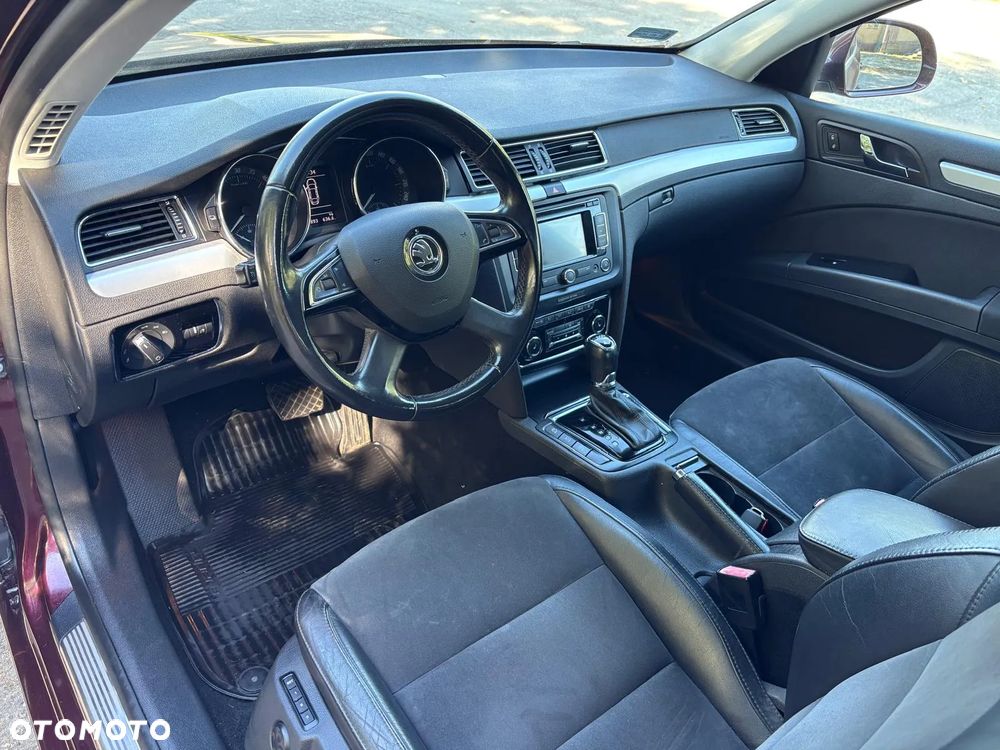 Skoda Superb 2.0 TDI 4x4 Platinum DSG - 27