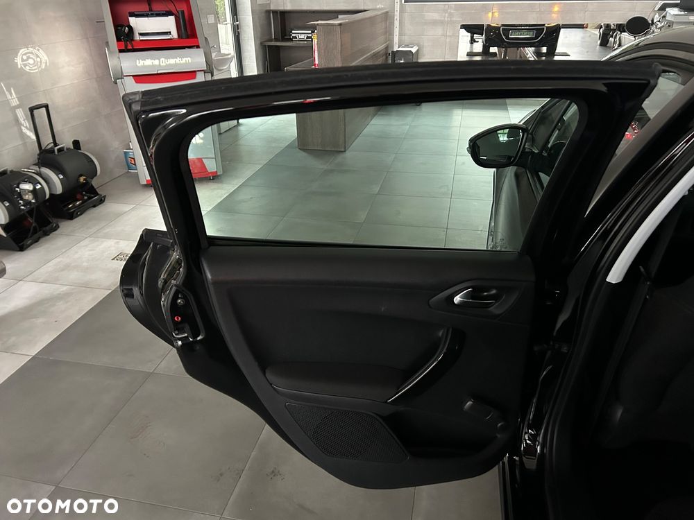 Peugeot 208 68 VTI Access - 19