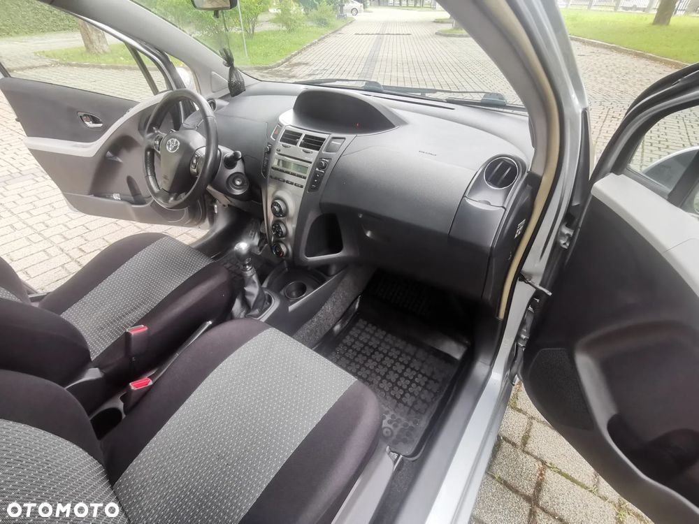 Toyota Yaris 1.4 D-4D Luna - 10